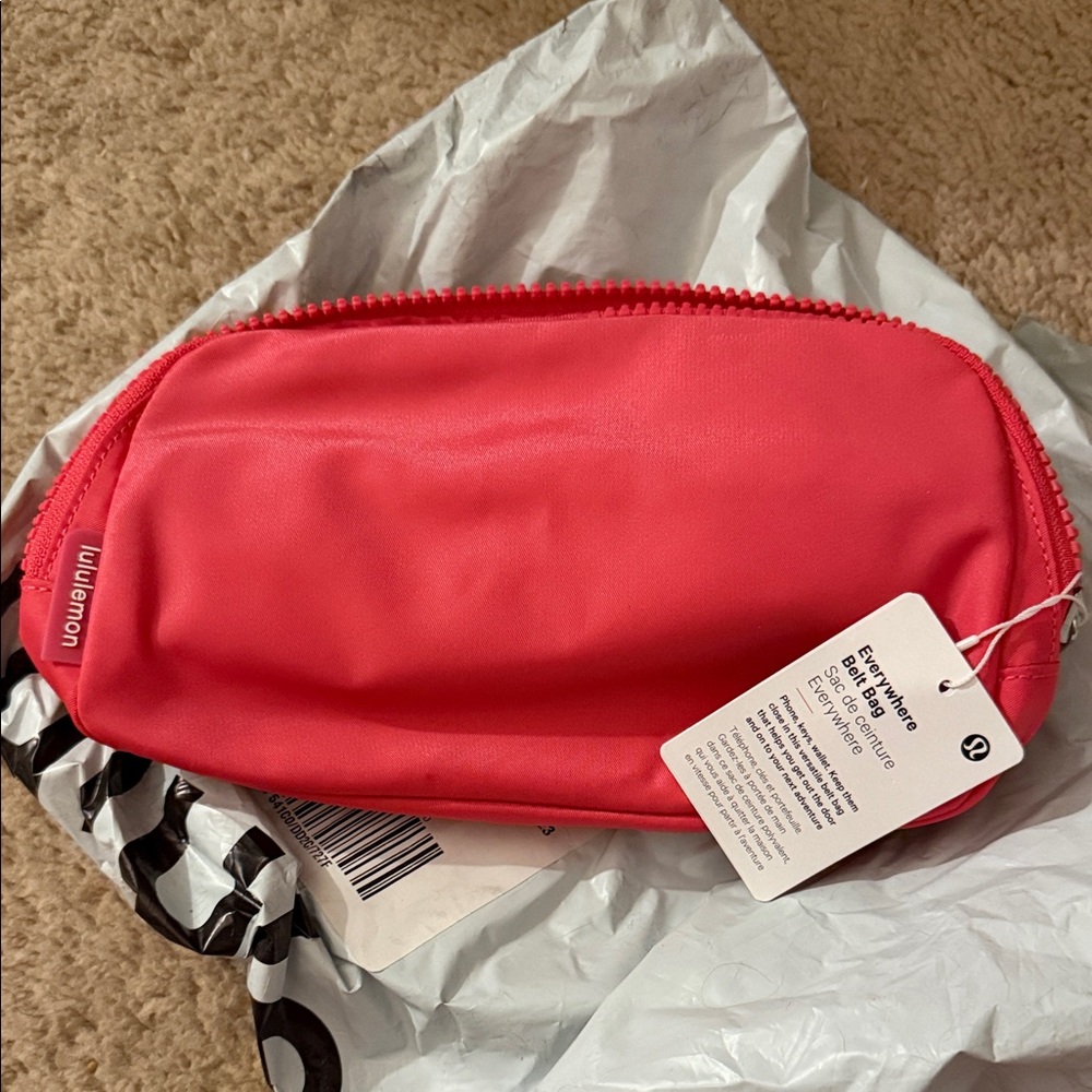 lululemon athletica lipgloss belt bag